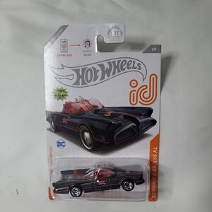 Hot Wheels TV Series Batmobile 2020 One of a Kind